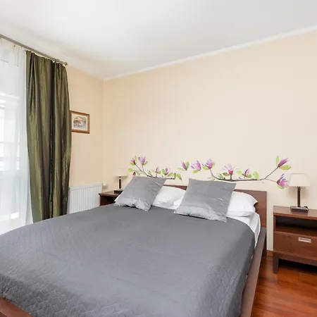 Spacious Wylotowa - By Jantar *