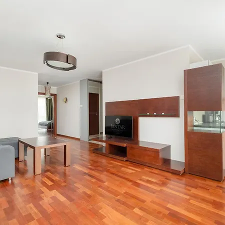 Spacious Wylotowa - By Jantar Apartment *
